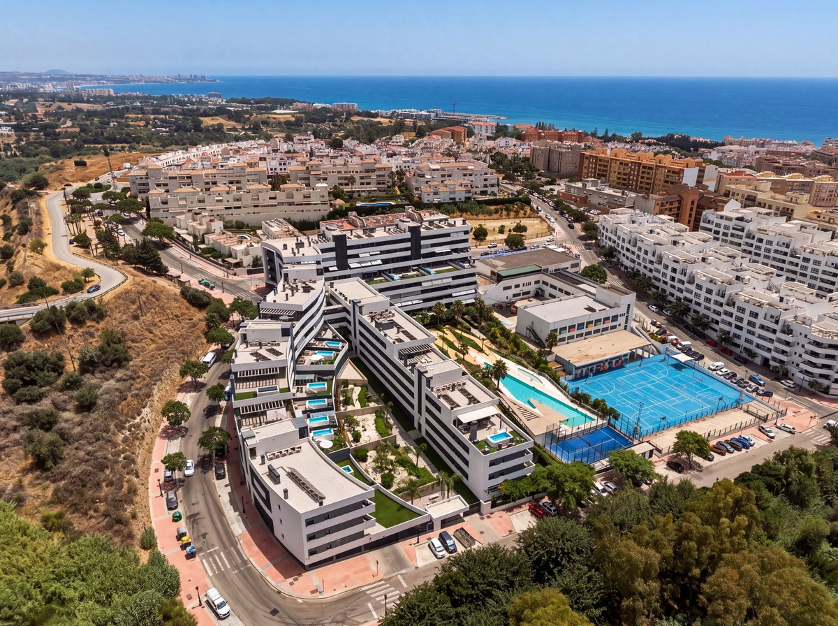 4 Bed Apartment for sale in Estepona Costa Del Sol, Málaga, Spain