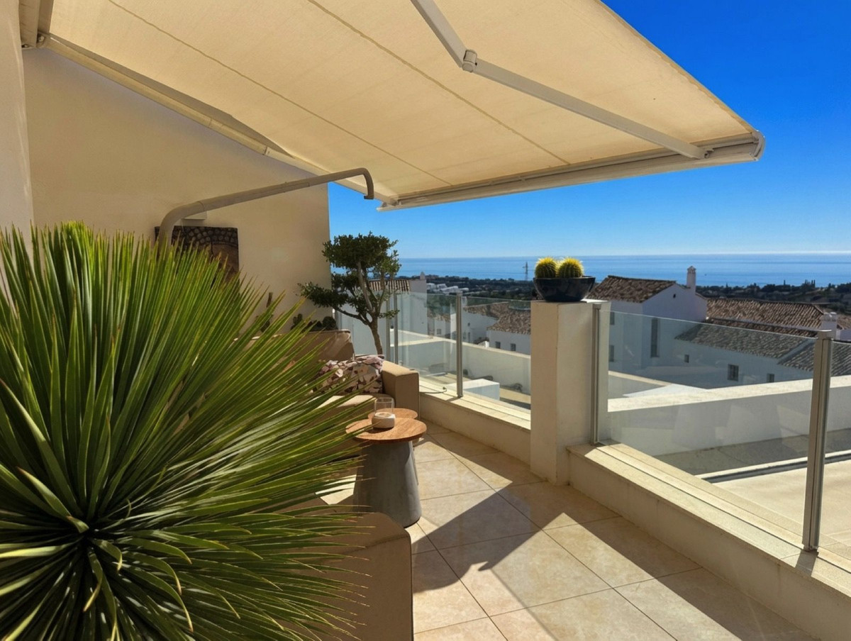 3 Bed Apartment for sale in Altos De Los Monteros Costa Del Sol, Málaga, Spain