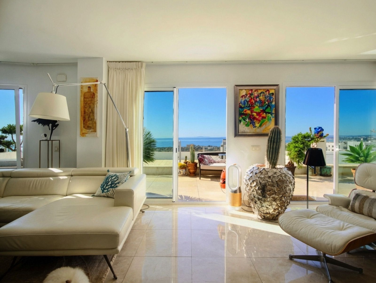 3 Bed Apartment for sale in Altos De Los Monteros Costa Del Sol, Málaga, Spain