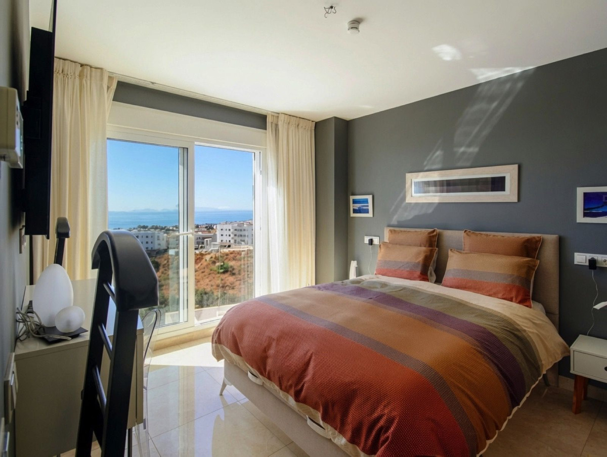 3 Bed Apartment for sale in Altos De Los Monteros Costa Del Sol, Málaga, Spain