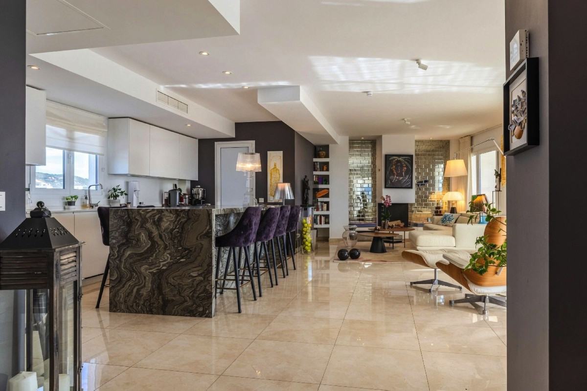 3 Bed Apartment for sale in Altos De Los Monteros Costa Del Sol, Málaga, Spain