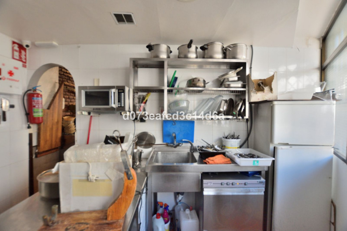 3 Bed Townhouse for sale in Ronda Costa Del Sol, Málaga, Spain