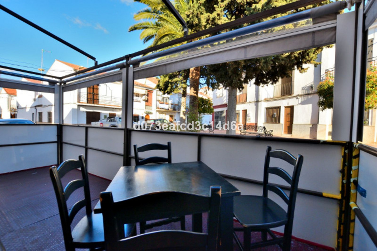 3 Bed Townhouse for sale in Ronda Costa Del Sol, Málaga, Spain