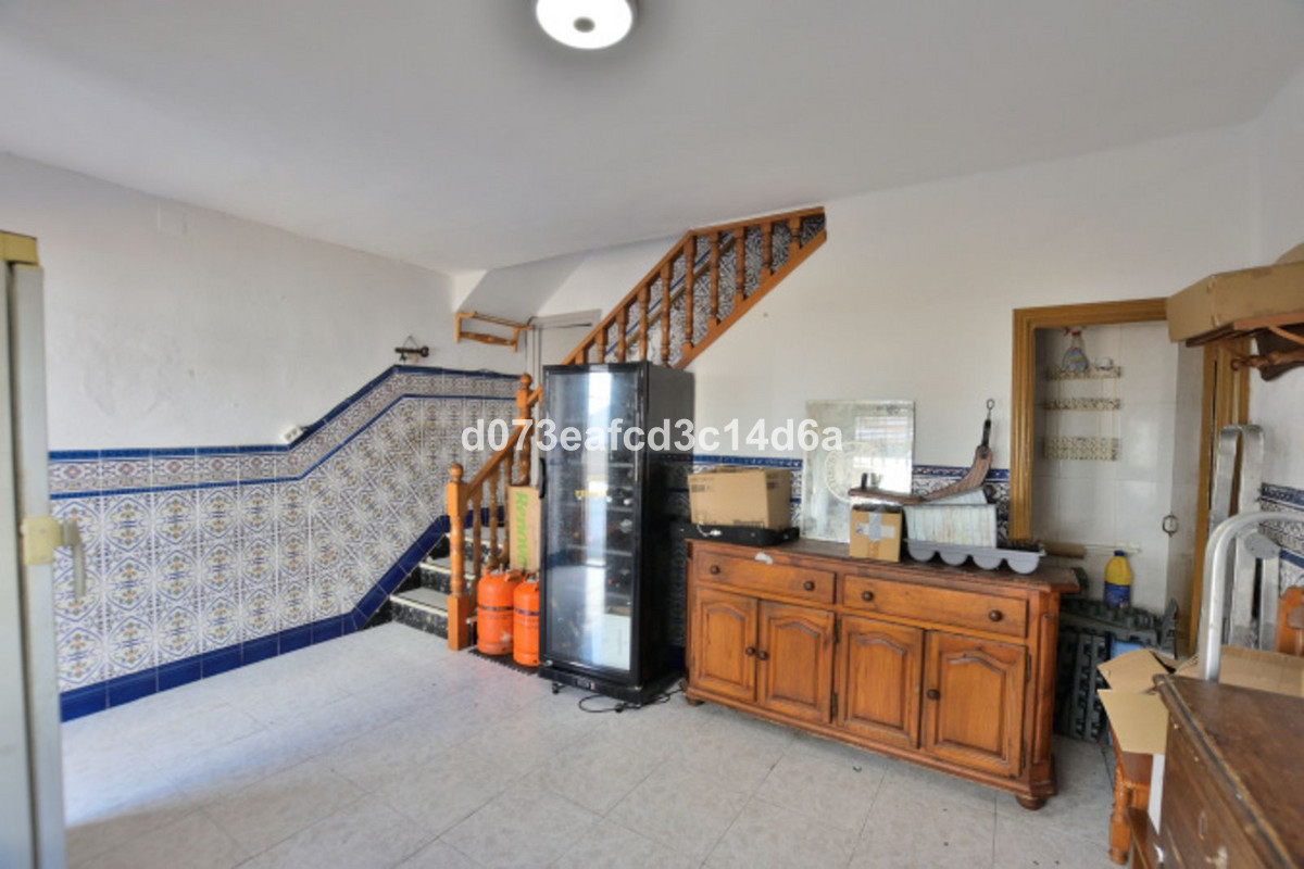 3 Bed Townhouse for sale in Ronda Costa Del Sol, Málaga, Spain