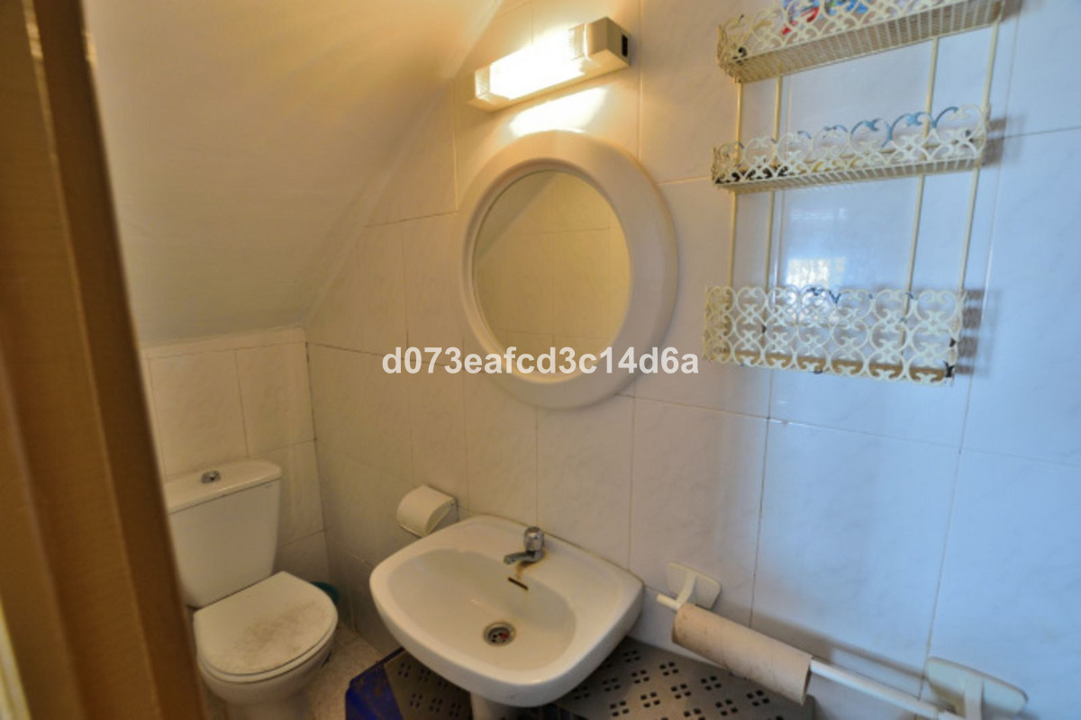 3 Bed Townhouse for sale in Ronda Costa Del Sol, Málaga, Spain