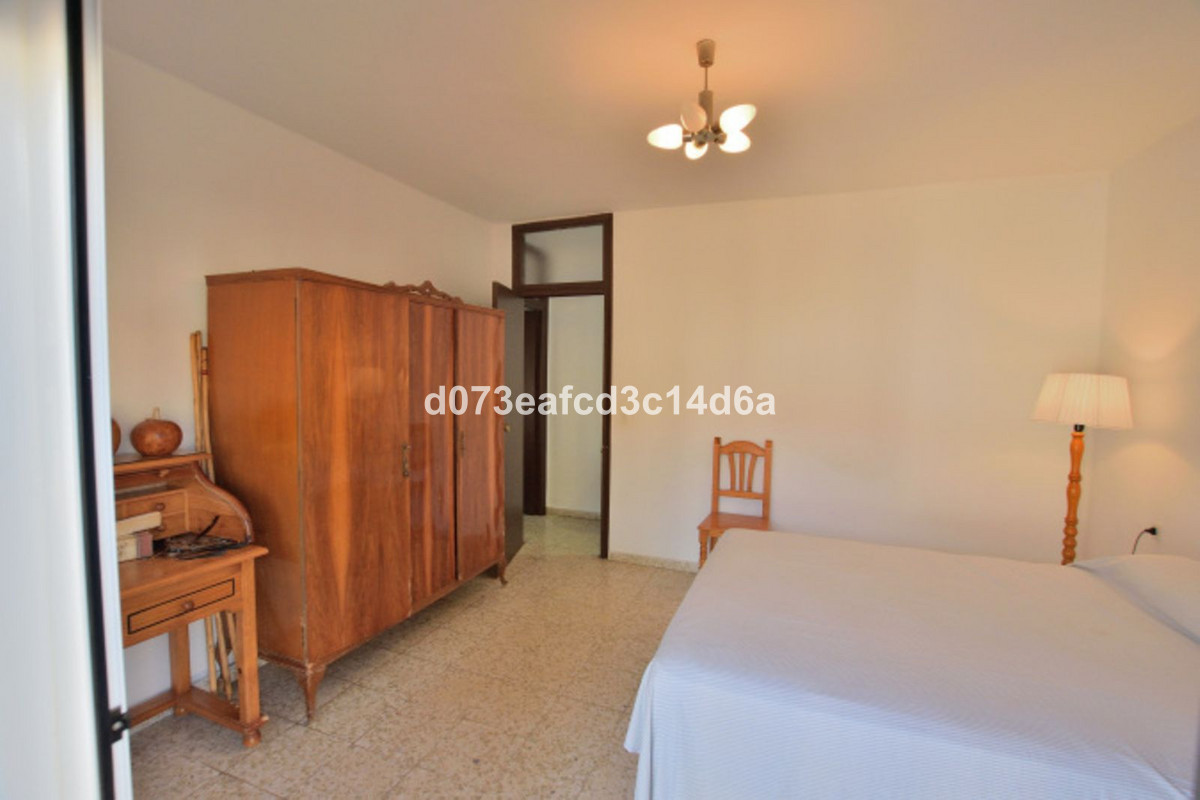 3 Bed Townhouse for sale in Ronda Costa Del Sol, Málaga, Spain