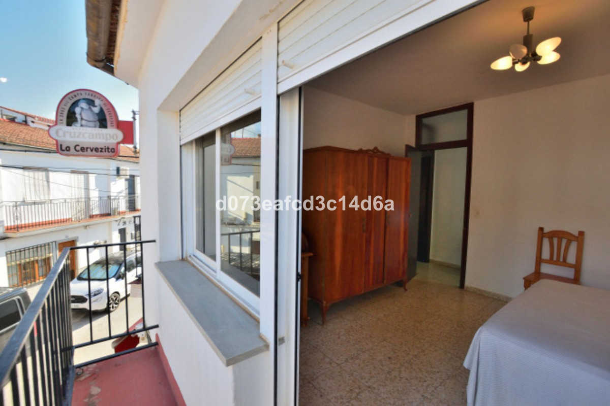 3 Bed Townhouse for sale in Ronda Costa Del Sol, Málaga, Spain