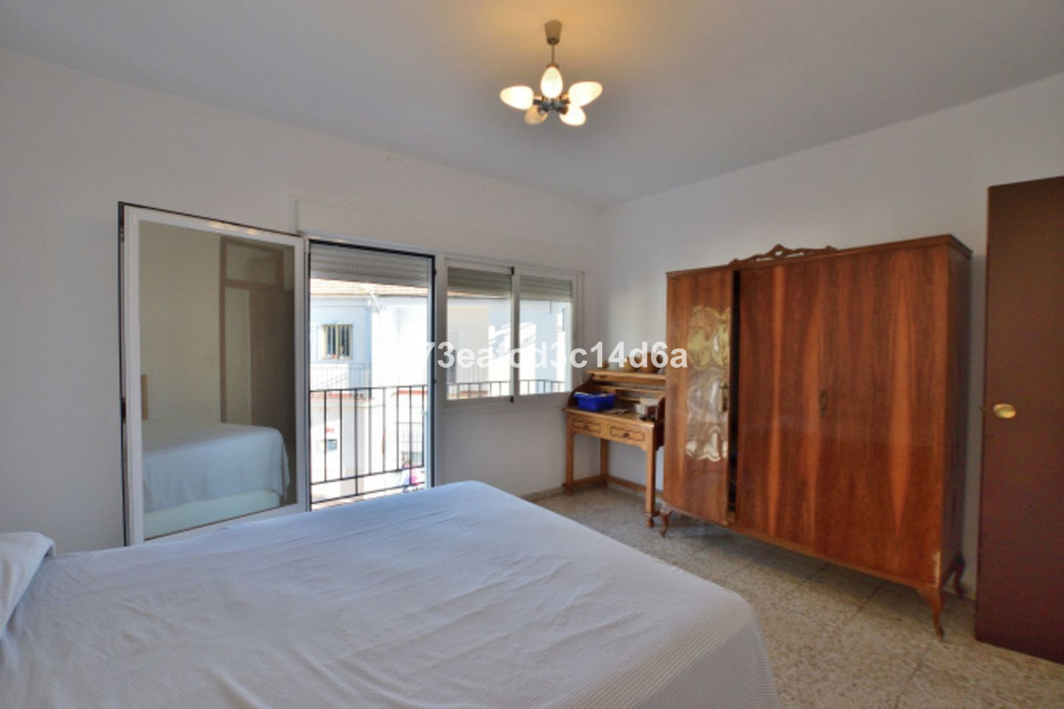 3 Bed Townhouse for sale in Ronda Costa Del Sol, Málaga, Spain
