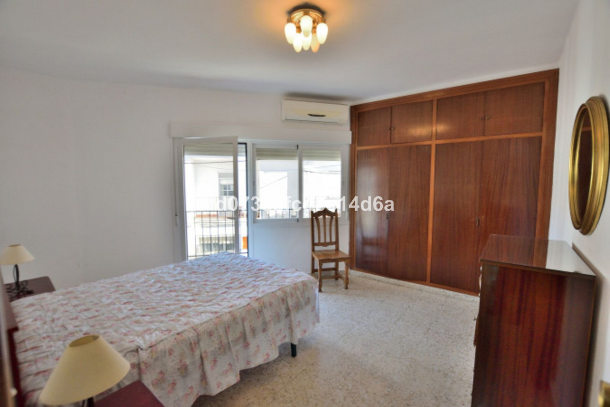 3 Bed Townhouse for sale in Ronda Costa Del Sol, Málaga, Spain