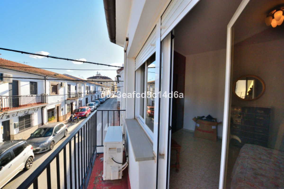 3 Bed Townhouse for sale in Ronda Costa Del Sol, Málaga, Spain