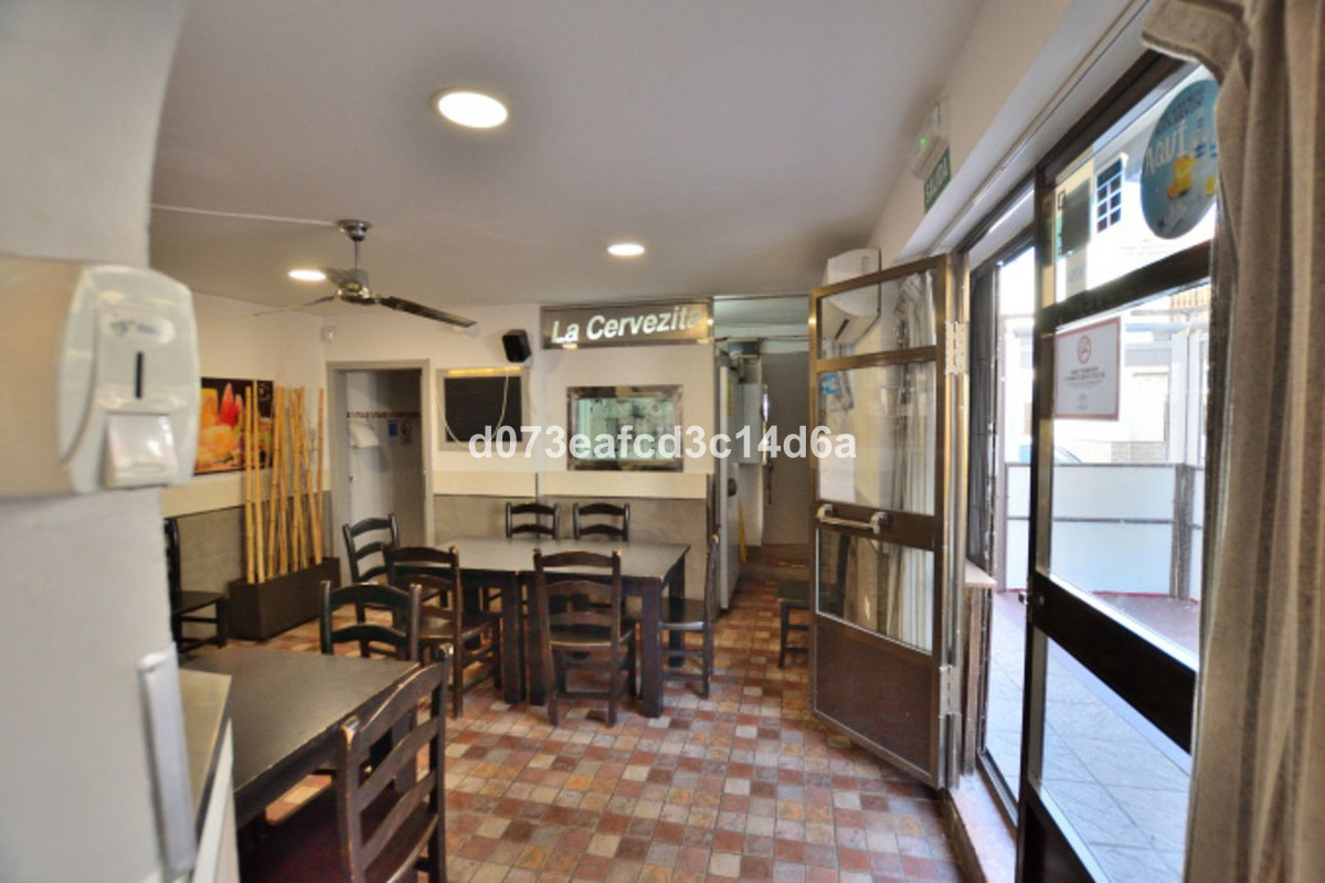 3 Bed Townhouse for sale in Ronda Costa Del Sol, Málaga, Spain