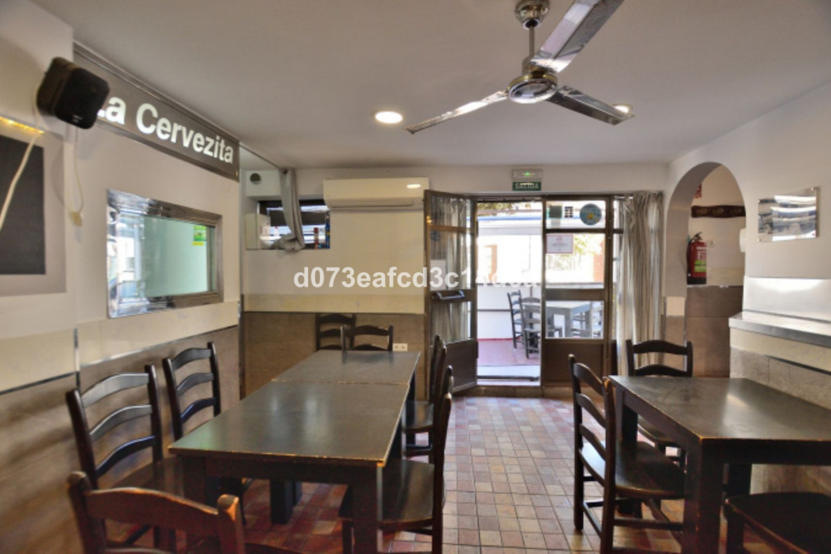 3 Bed Townhouse for sale in Ronda Costa Del Sol, Málaga, Spain