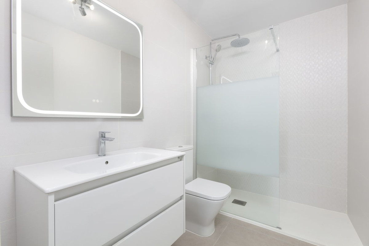 Se vende Ático de 2 dormitorios en Costa Del Sol, Málaga, España