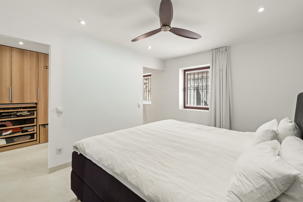 1 Bed Townhouse for sale in Estepona Costa Del Sol, Málaga, Spain