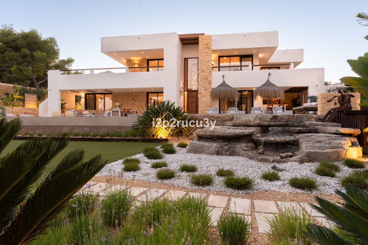 6 Bed Townhouse for sale in Moraira Costa Blanca, Alicante, Spain