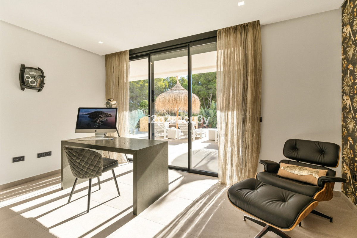 6 Bed Townhouse for sale in Moraira Costa Blanca, Alicante, Spain