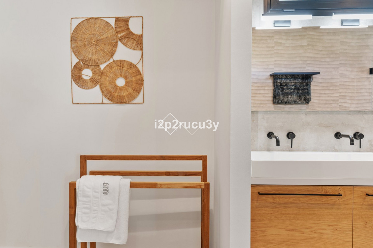 6 Bed Townhouse for sale in Moraira Costa Blanca, Alicante, Spain