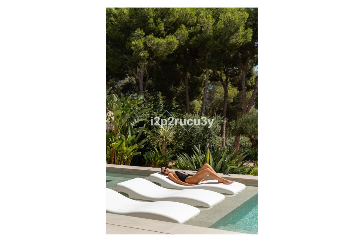 6 Bed Townhouse for sale in Moraira Costa Blanca, Alicante, Spain