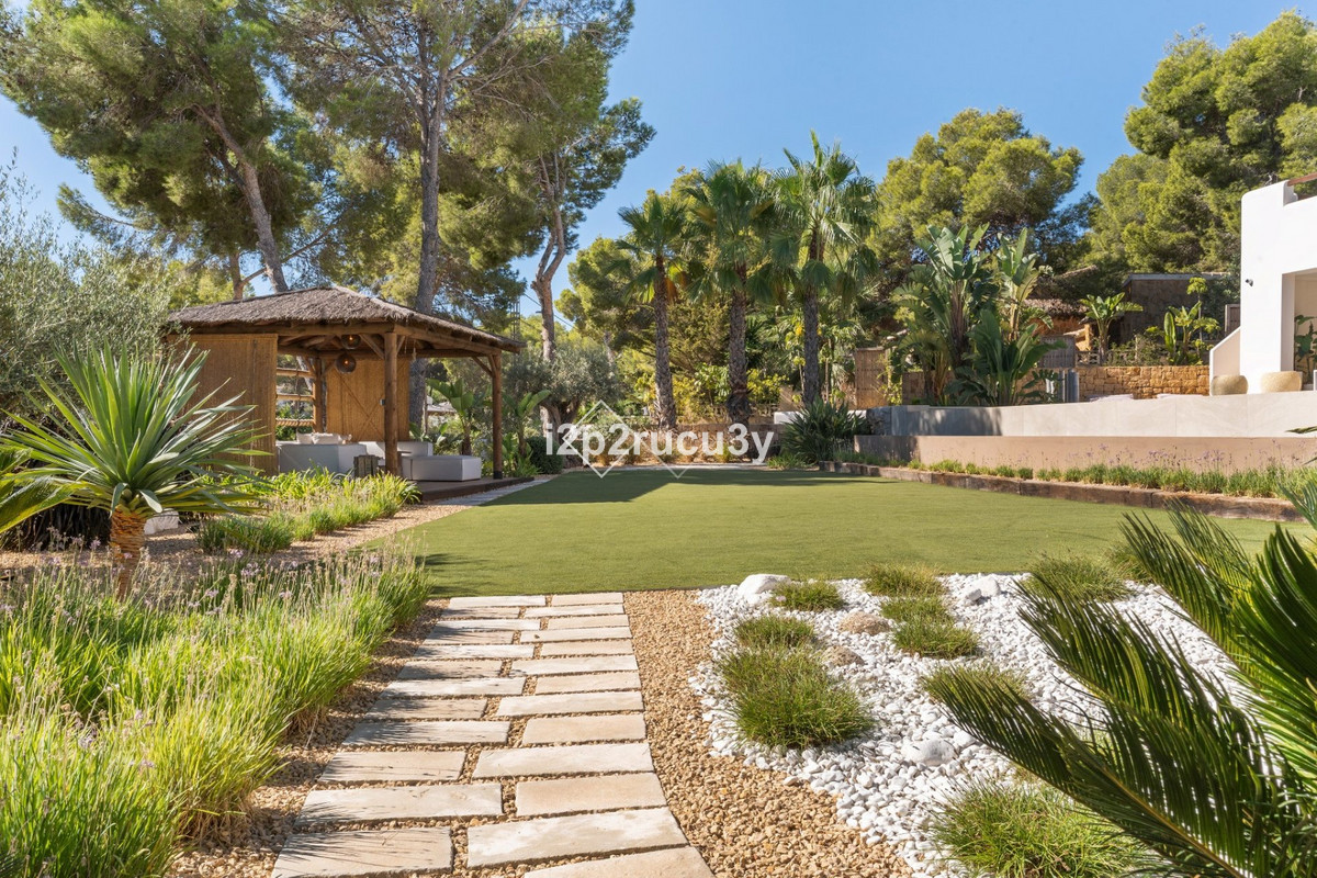 6 Bed Townhouse for sale in Moraira Costa Blanca, Alicante, Spain