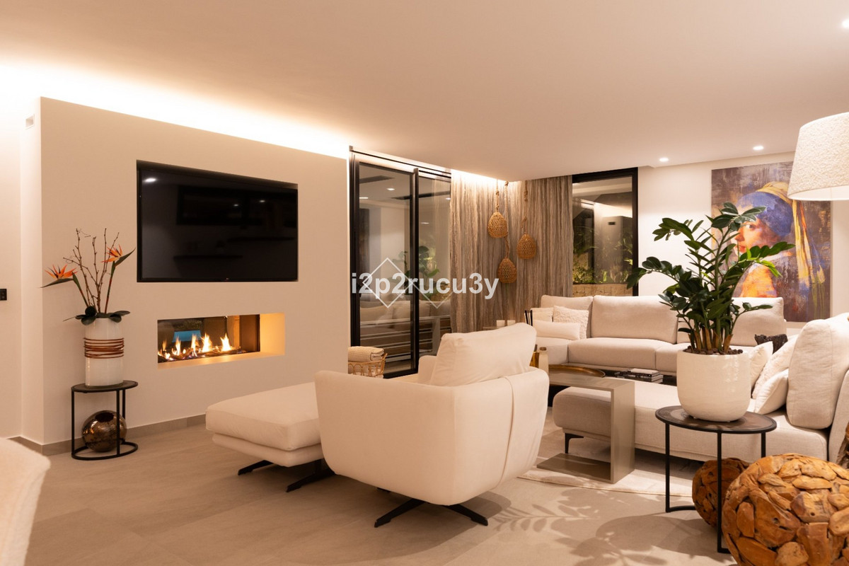 6 Bed Townhouse for sale in Moraira Costa Blanca, Alicante, Spain