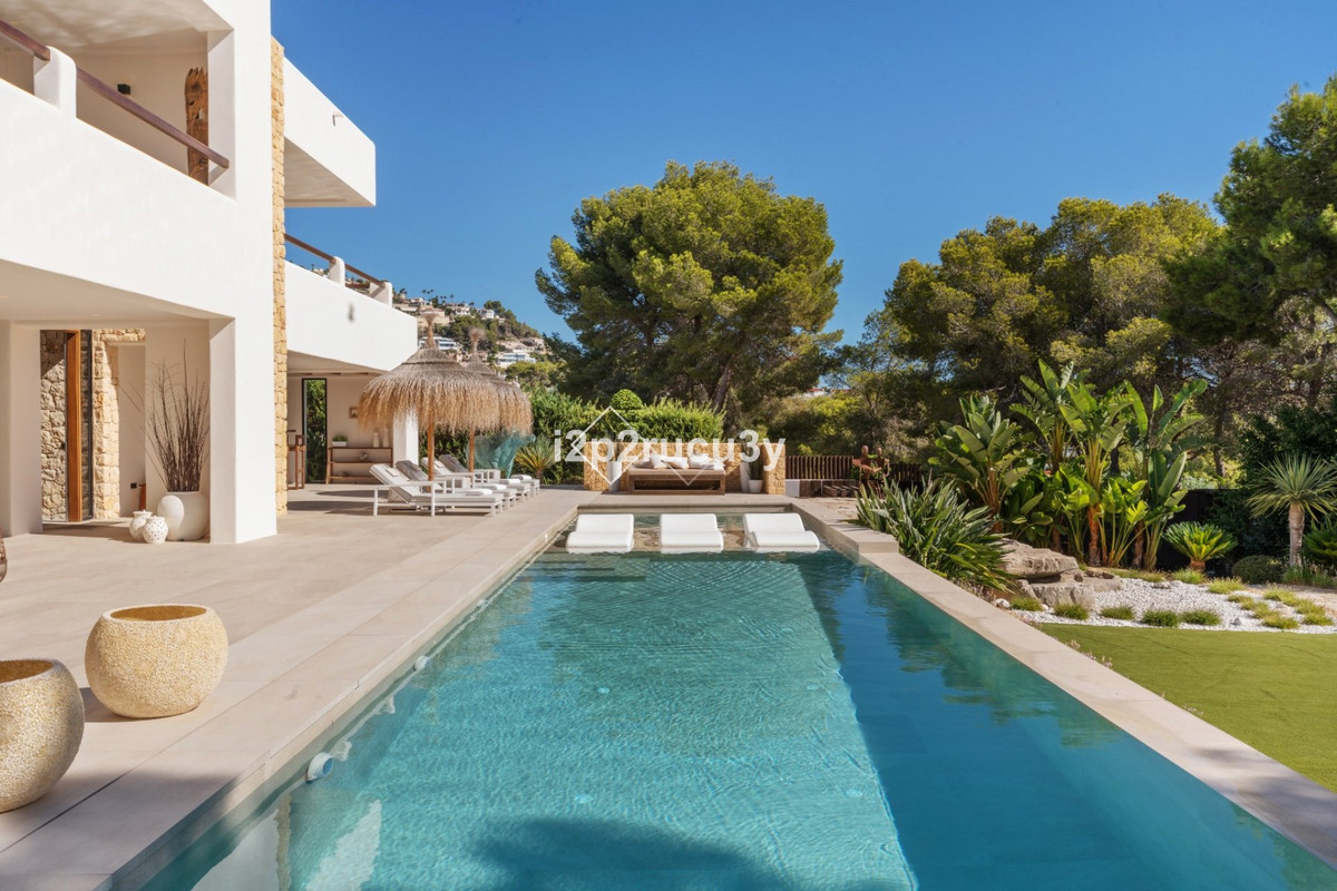 6 Bed Townhouse for sale in Moraira Costa Blanca, Alicante, Spain