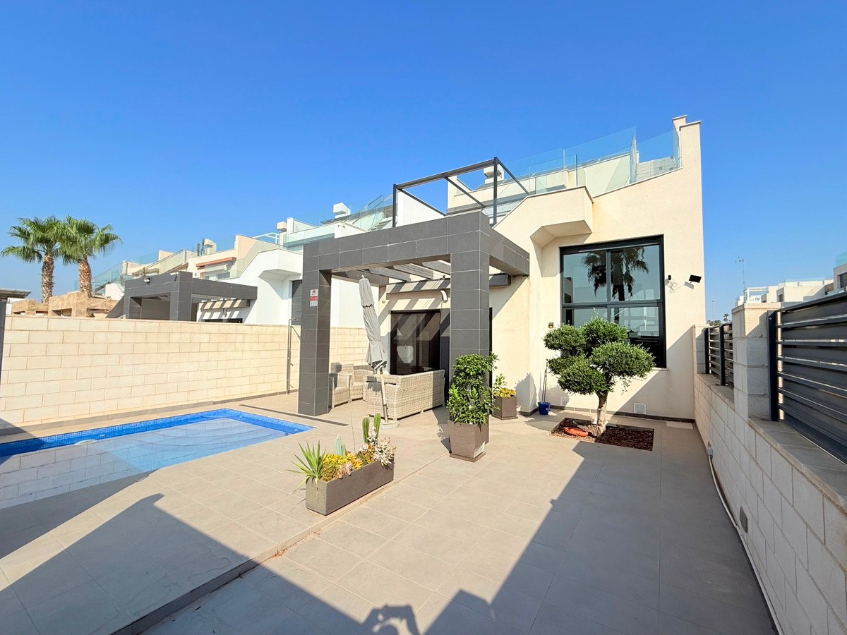 3 Bed Townhouse for sale in Ciudad Quesada Costa Blanca, Alicante, Spain