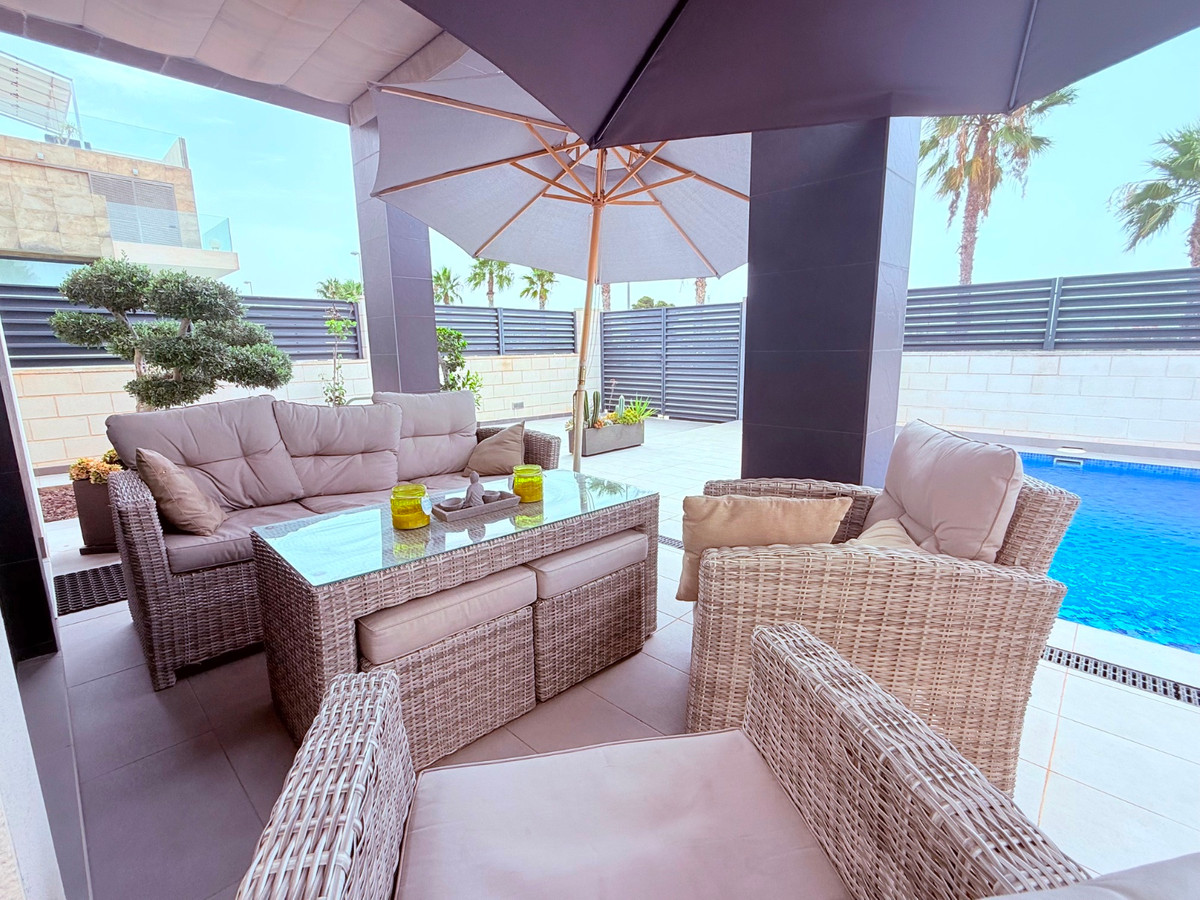 3 Bed Townhouse for sale in Ciudad Quesada Costa Blanca, Alicante, Spain