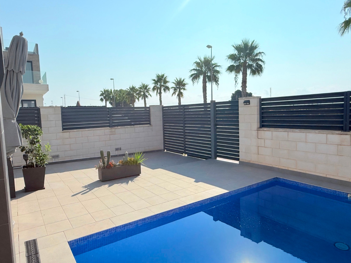 3 Bed Townhouse for sale in Ciudad Quesada Costa Blanca, Alicante, Spain