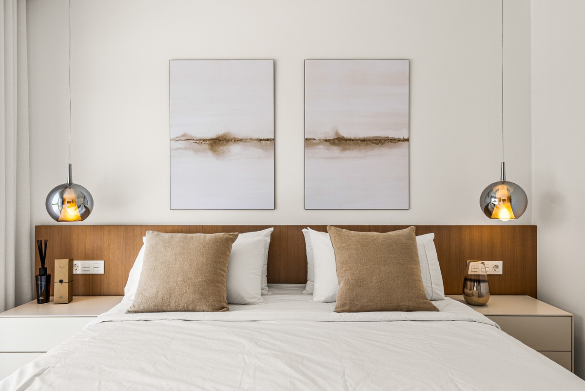 2 Bed Apartment for sale in Nueva Andalucía Costa Del Sol, Málaga, Spain