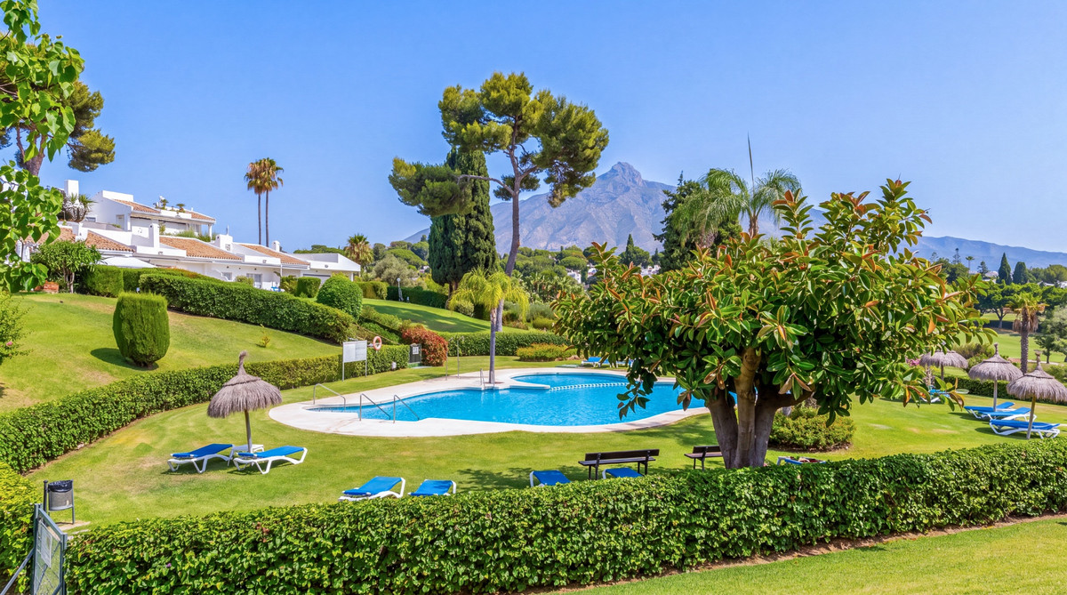 2 Bed Apartment for sale in Nueva Andalucía Costa Del Sol, Málaga, Spain