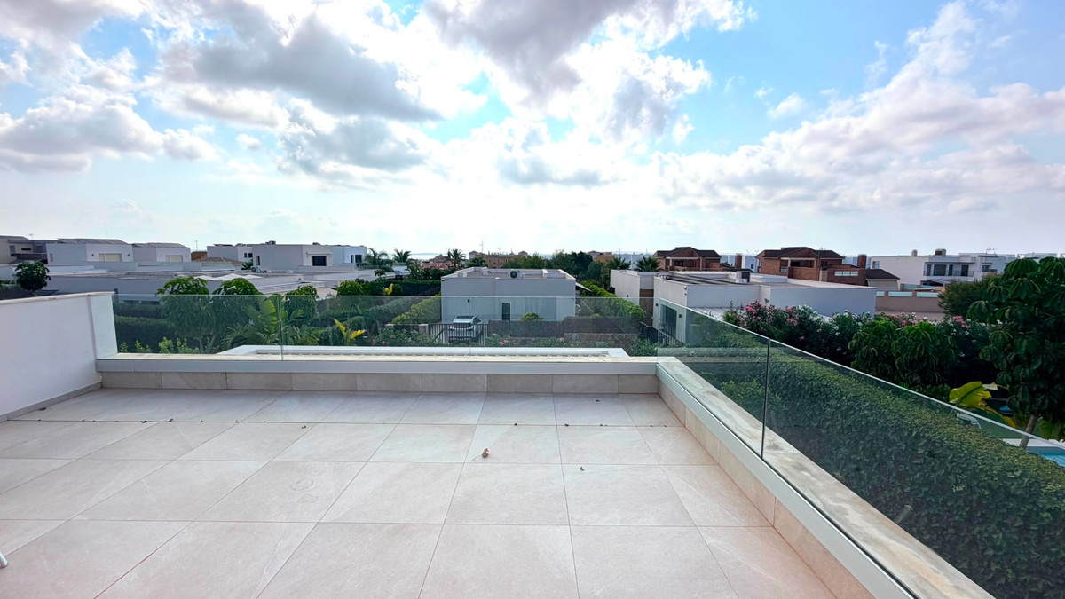 4 Bed Townhouse for sale in Los Montesinos Costa Blanca, Alicante, Spain