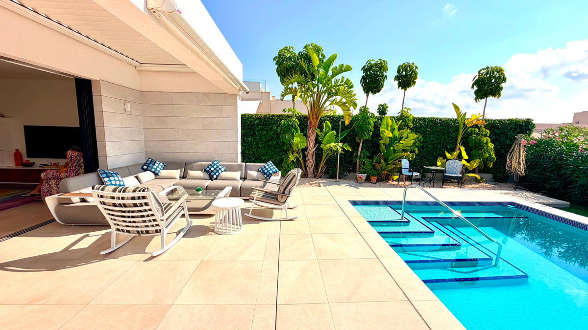 4 Bed Townhouse for sale in Los Montesinos Costa Blanca, Alicante, Spain