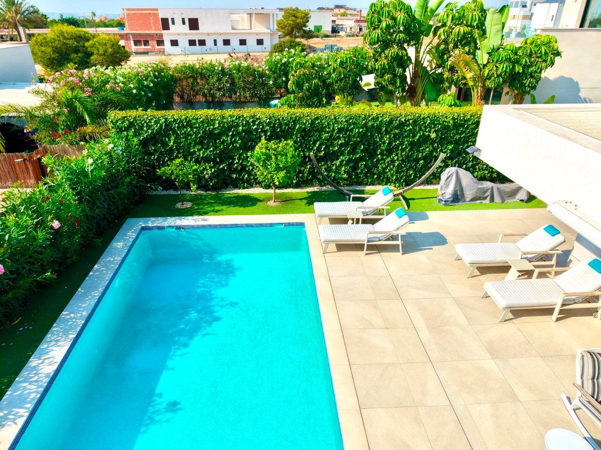 4 Bed Townhouse for sale in Los Montesinos Costa Blanca, Alicante, Spain