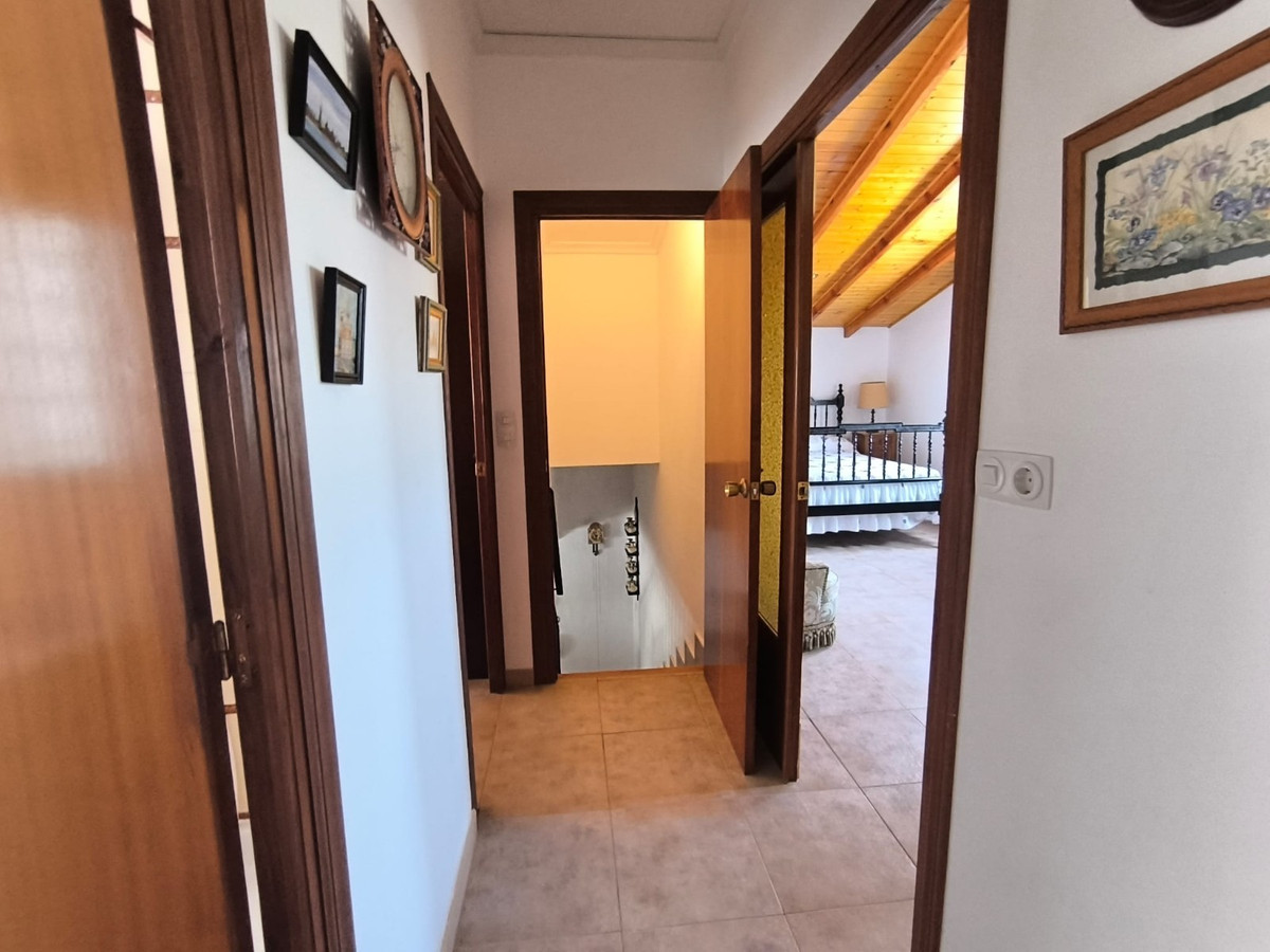 7 Bed Townhouse for sale in Villena Costa Blanca, Alicante, Spain