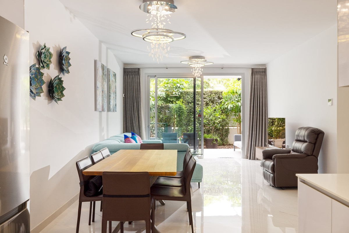 3 Bed Apartment for sale in Estepona Costa Del Sol, Málaga, Spain