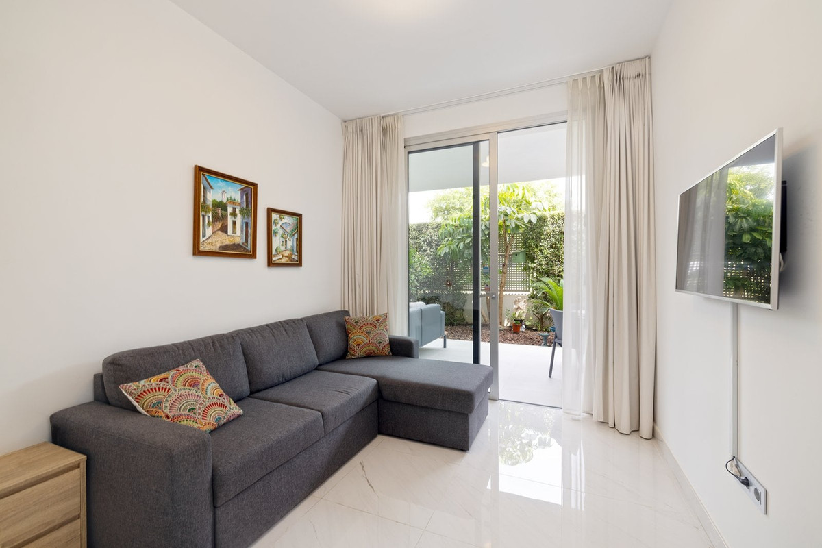 3 Bed Apartment for sale in Estepona Costa Del Sol, Málaga, Spain