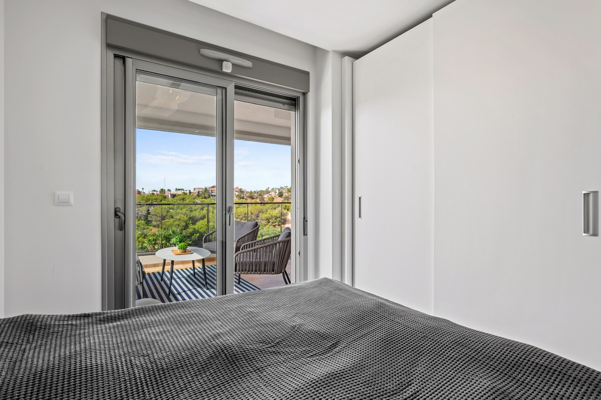 3 Bed Apartment for sale in Villamartin Costa Blanca, Alicante, Spain