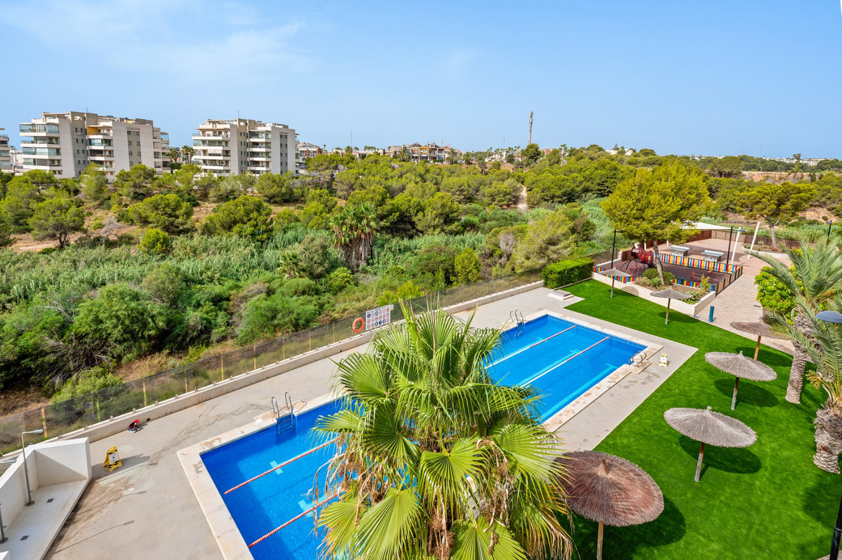 3 Bed Apartment for sale in Villamartin Costa Blanca, Alicante, Spain