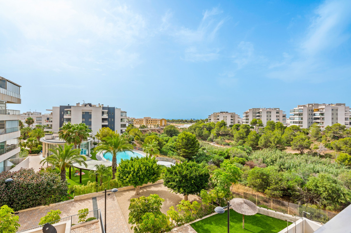 3 Bed Apartment for sale in Villamartin Costa Blanca, Alicante, Spain