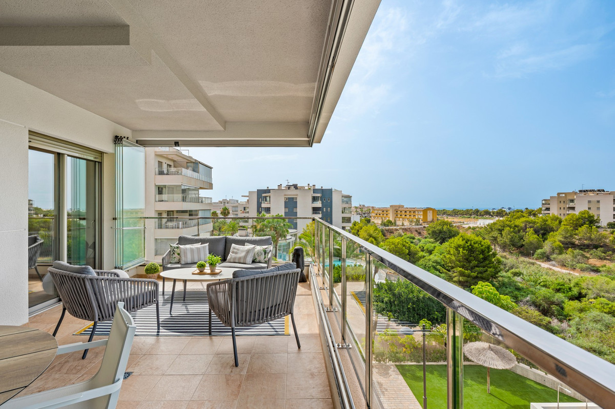 3 Bed Apartment for sale in Villamartin Costa Blanca, Alicante, Spain