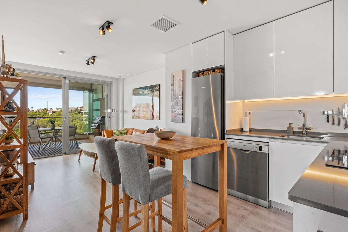 3 Bed Apartment for sale in Villamartin Costa Blanca, Alicante, Spain