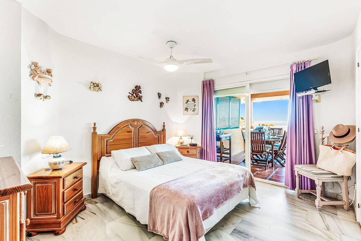 3 Bed Apartment for sale in Mijas Costa Del Sol, Málaga, Spain
