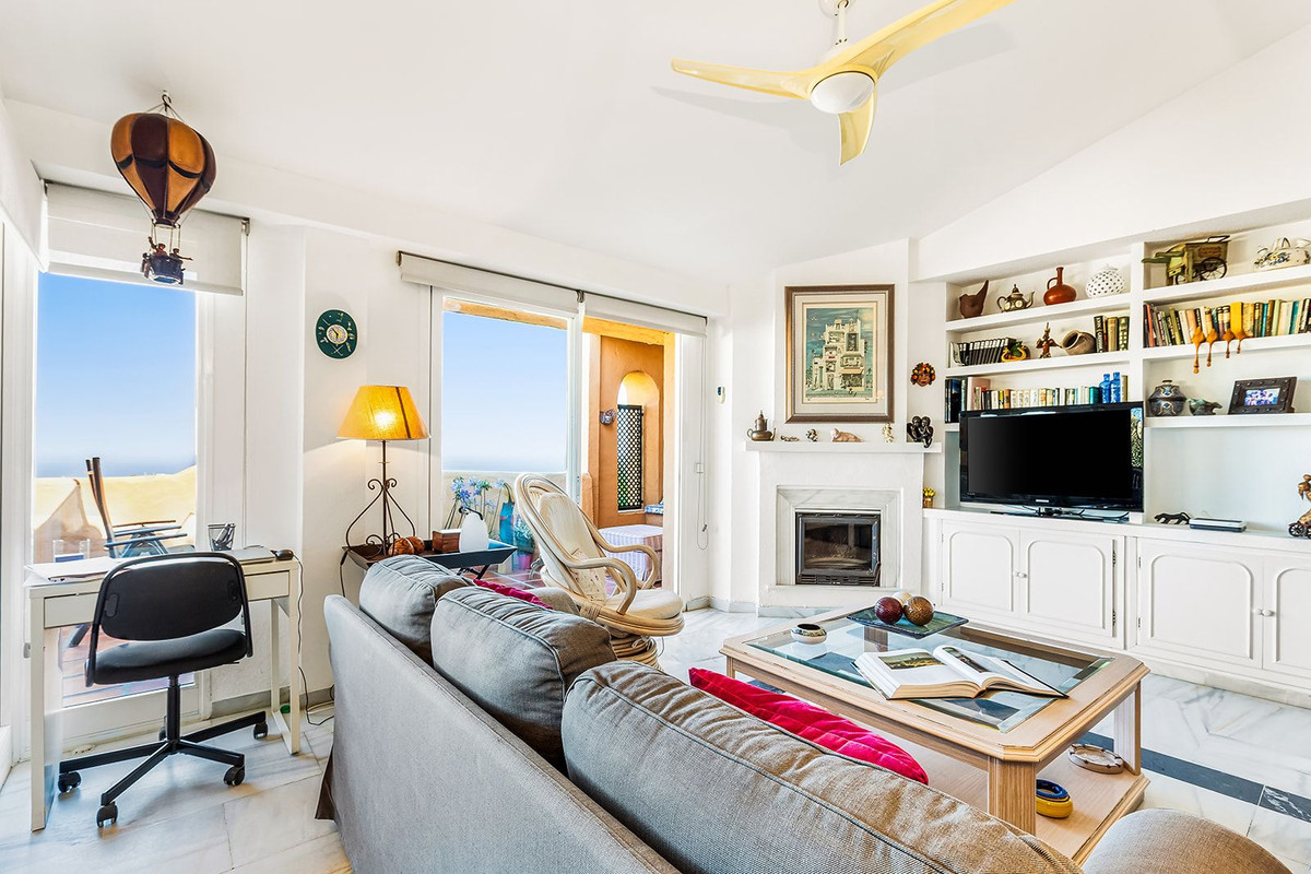 3 Bed Apartment for sale in Mijas Costa Del Sol, Málaga, Spain