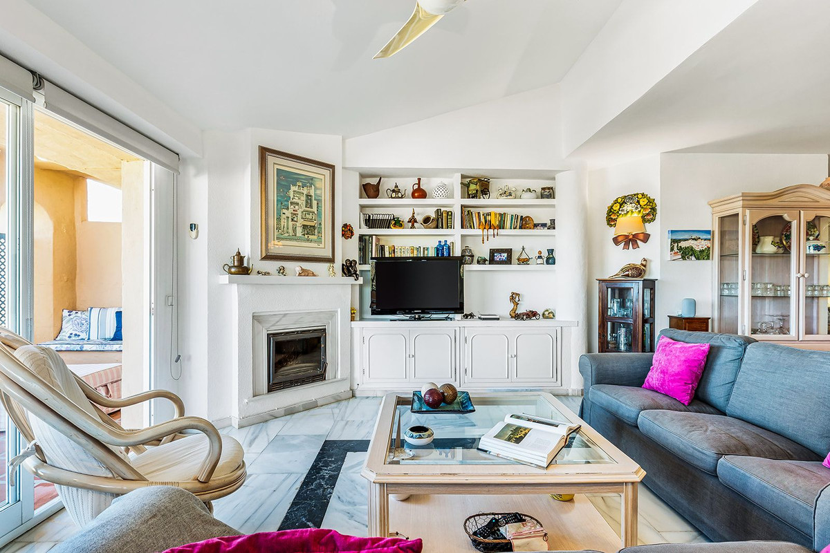 3 Bed Apartment for sale in Mijas Costa Del Sol, Málaga, Spain