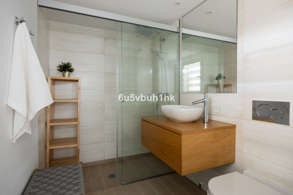 4 Bed Apartment for sale in Fuengirola Costa Del Sol, Málaga, Spain