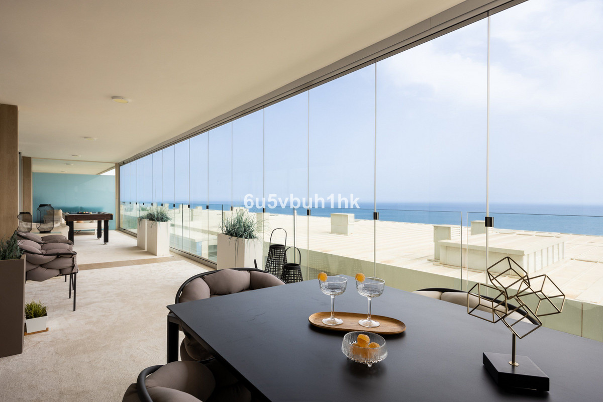 4 Bed Apartment for sale in Fuengirola Costa Del Sol, Málaga, Spain