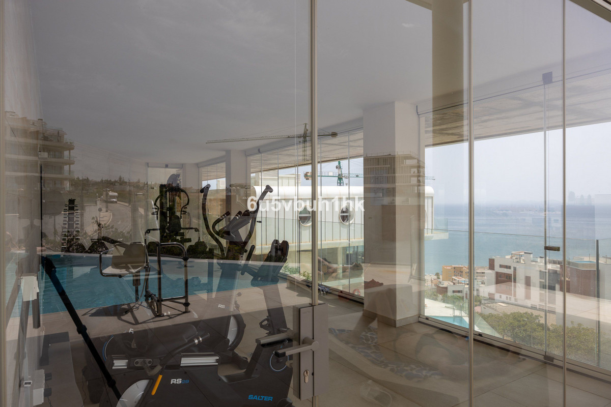 4 Bed Apartment for sale in Fuengirola Costa Del Sol, Málaga, Spain