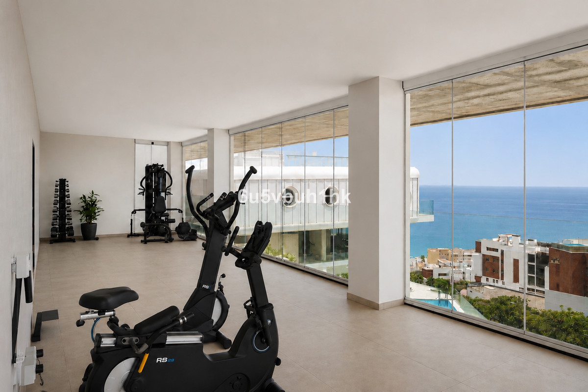 4 Bed Apartment for sale in Fuengirola Costa Del Sol, Málaga, Spain
