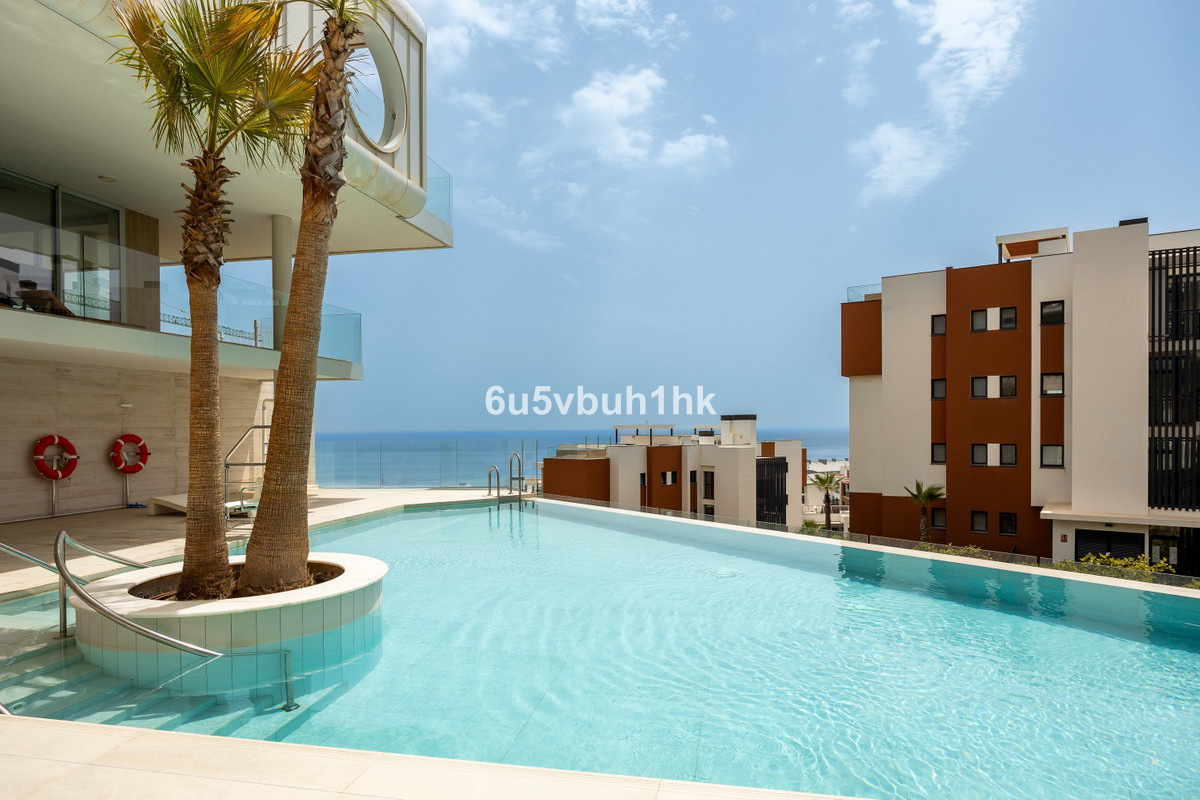 4 Bed Apartment for sale in Fuengirola Costa Del Sol, Málaga, Spain