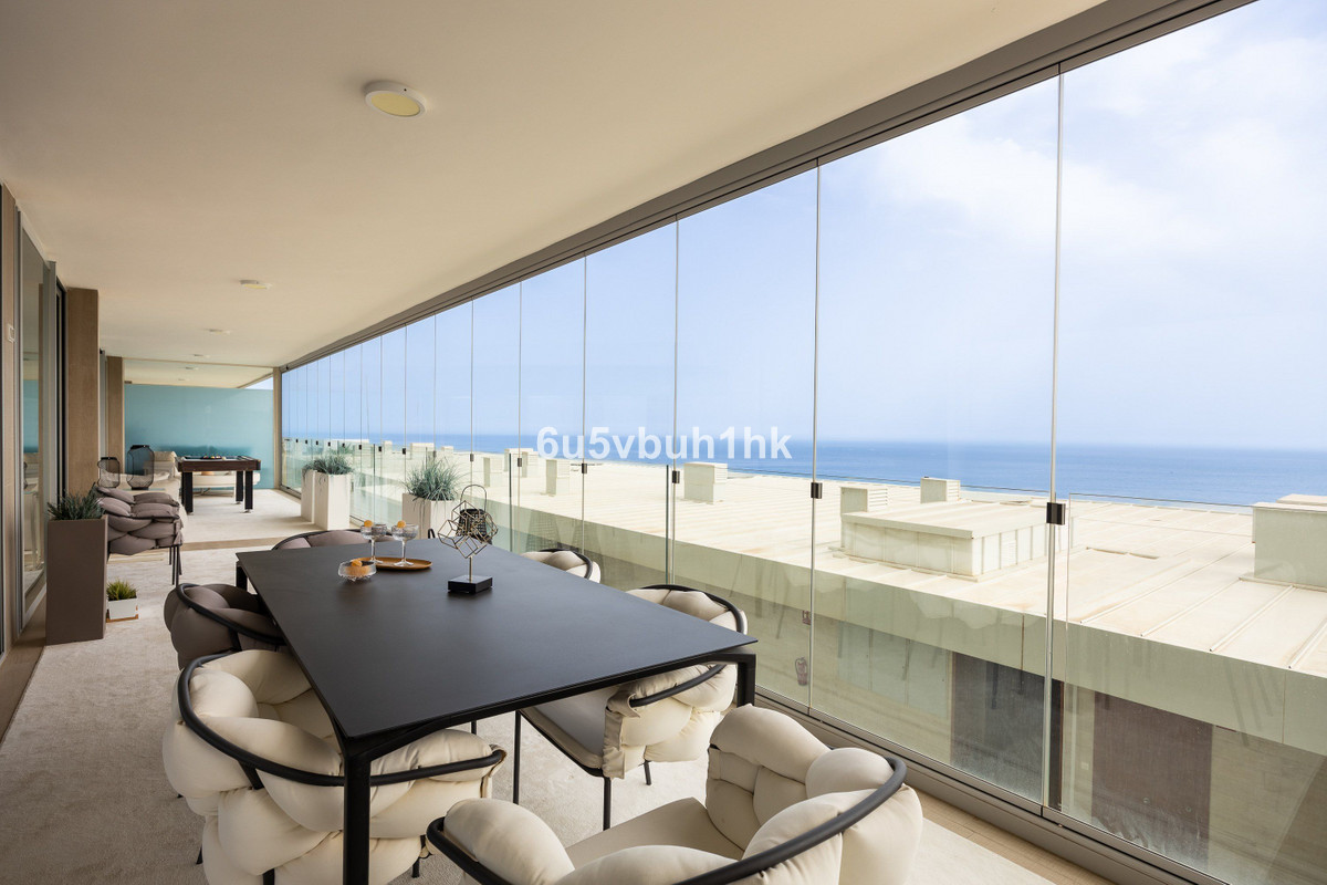 4 Bed Apartment for sale in Fuengirola Costa Del Sol, Málaga, Spain